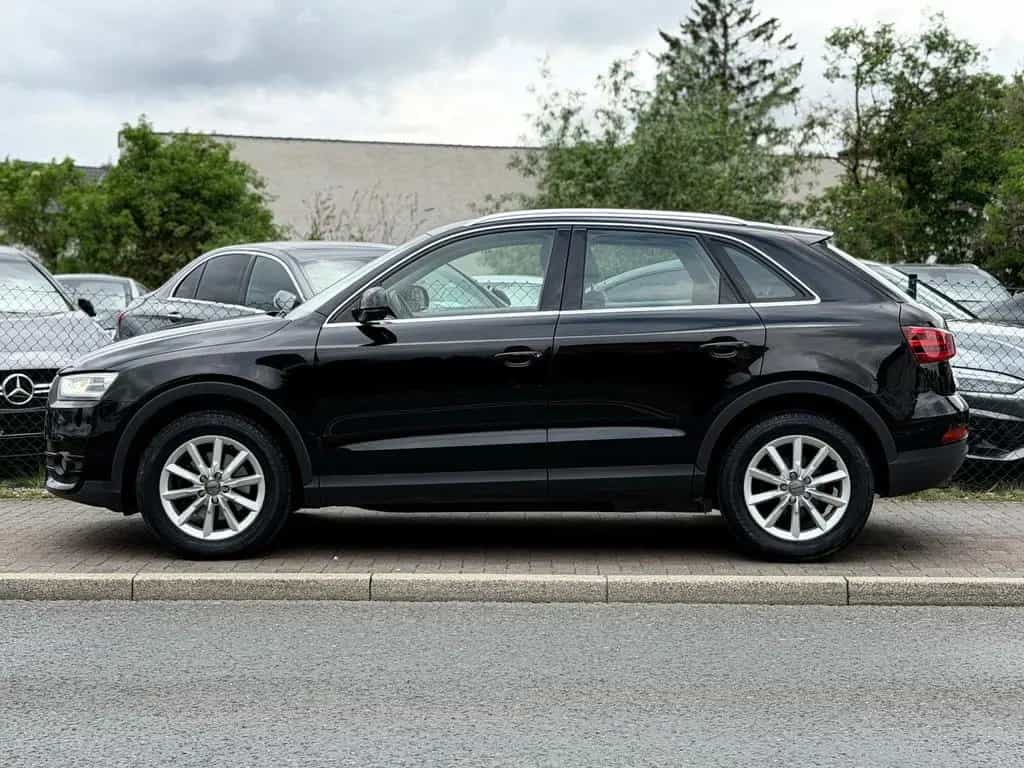 Audi Q3 2.0 TFSI quattro Unfallfrei 1. Hand *Xenon* 03/2012-photo-30