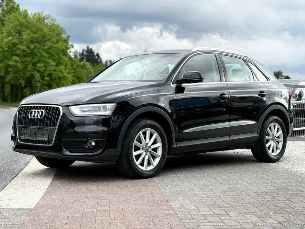 Audi Q3 2.0 TFSI quattro Unfallfrei 1. Hand *Xenon* 03/2012-photo-32
