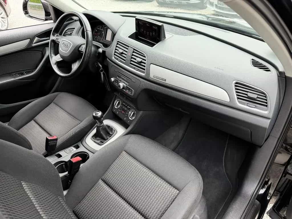 Audi Q3 2.0 TFSI quattro Unfallfrei 1. Hand *Xenon* 03/2012-photo-35