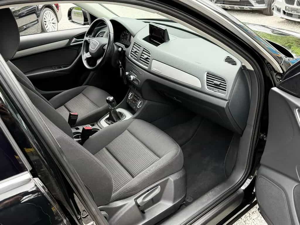 Audi Q3 2.0 TFSI quattro Unfallfrei 1. Hand *Xenon* 03/2012-photo-38