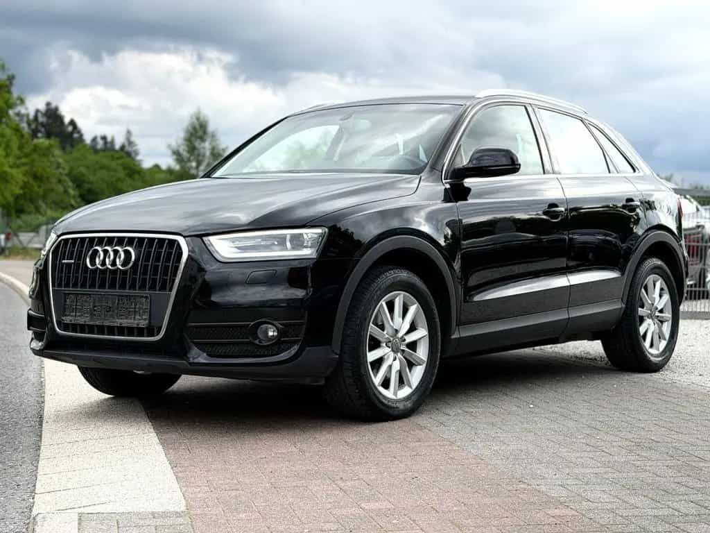 Audi Q3 2.0 TFSI quattro Unfallfrei 1. Hand *Xenon* 03/2012-photo-40