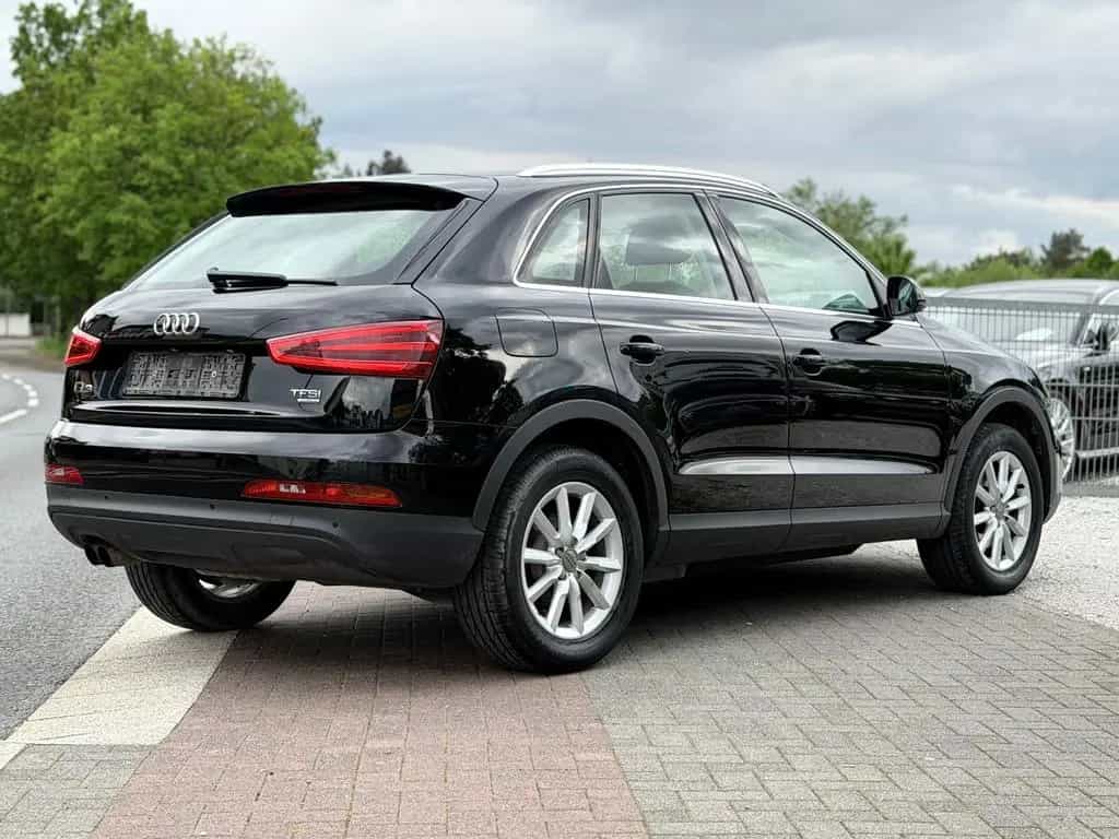 Audi Q3 2.0 TFSI quattro Unfallfrei 1. Hand *Xenon* 03/2012-photo-41