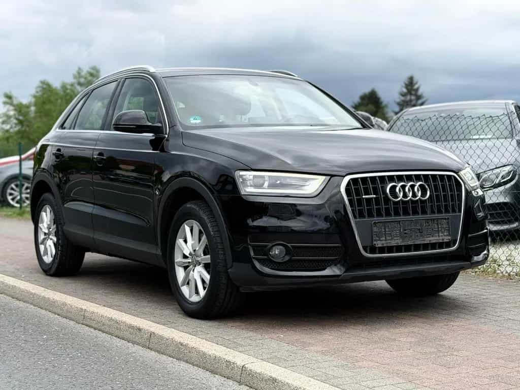 Audi Q3 2.0 TFSI quattro Unfallfrei 1. Hand *Xenon* 03/2012-photo-6