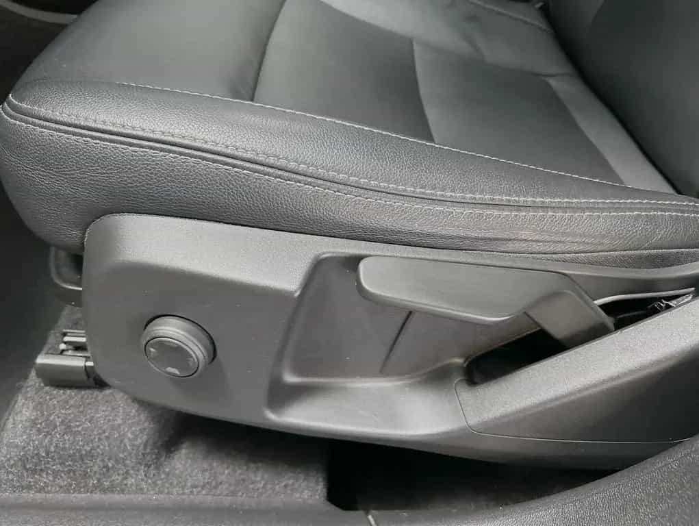 Volvo XC40 Momentum LED Klimaaut. Leder PDC Sound 07/2019-photo-11