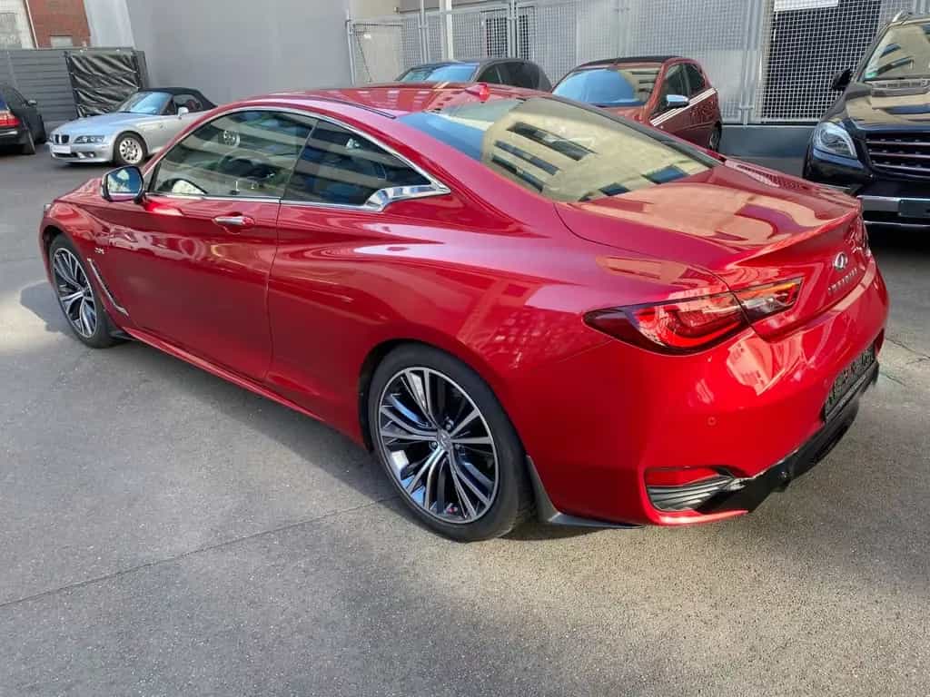 Infiniti Q60 2.0t AT SportTech Pano/Navi/Leder/PDC/8Fach 08/2017-photo-2