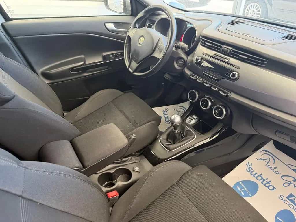 Alfa Romeo Giulietta 1.6 diesel 2013 05/2013-photo-10