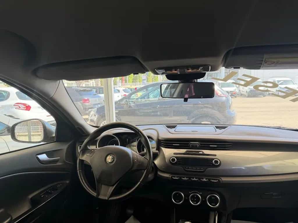 Alfa Romeo Giulietta 1.6 diesel 2013 05/2013-photo-9