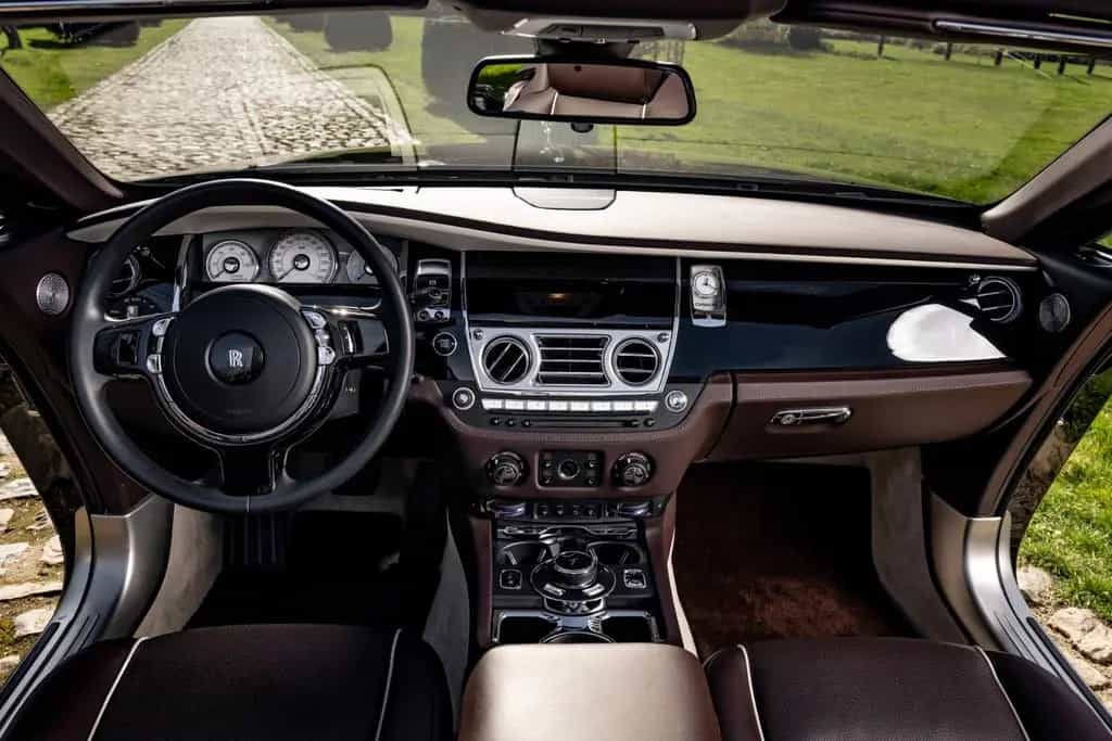 Rolls-Royce Dawn 03/2017-photo-11