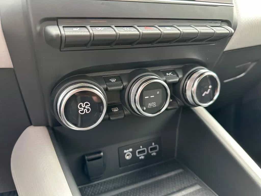 Renault Captur TCe EDC GPF EDITION ONE *Bose*Keyless* 01/2021-photo-14