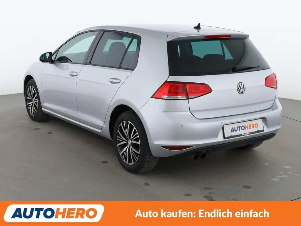 Volkswagen Golf VII 1.4 TSI Allstar BMT *NAVI*TEMPO*PDC*SHZ 01/2017-photo-3