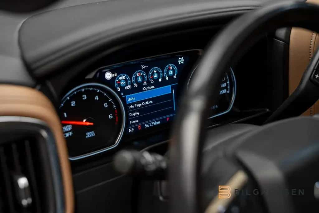 Chevrolet Silverado High Country 6.2 V8 4WD Pano Bose Tow 02/2022-photo-18