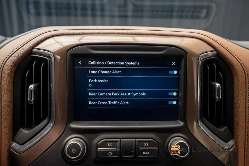 Chevrolet Silverado High Country 6.2 V8 4WD Pano Bose Tow 02/2022-photo-24