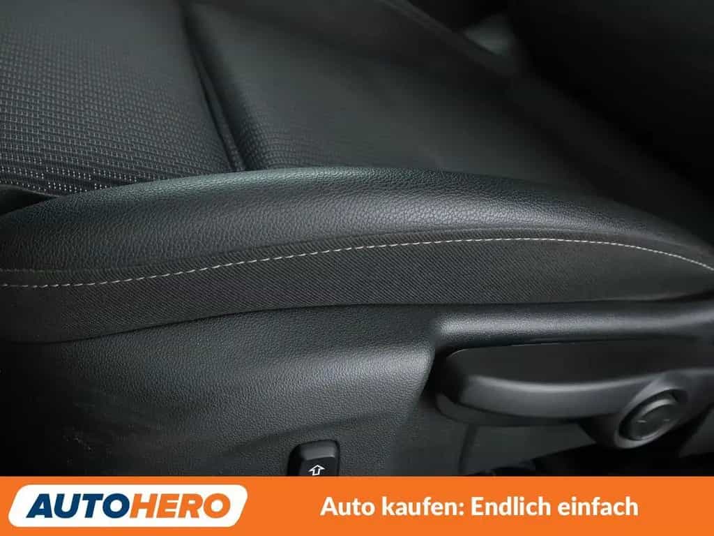 Opel Insignia 1.6 SIDI Turbo INNOVATION Aut.*NAVI*LED 01/2021-photo-26