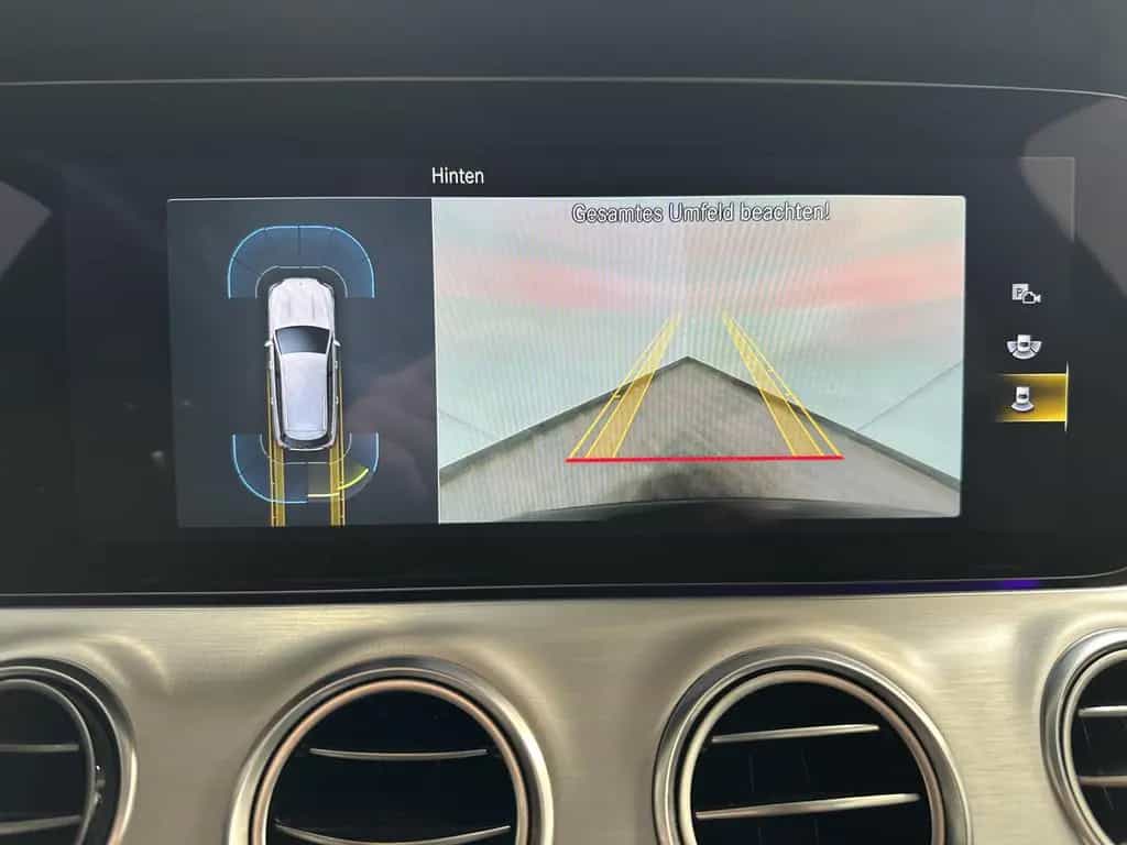 Mercedes-Benz E-Class d T Avantgarde NAV+LED+KAM+SHZ+WIDESCREEN 01/2022-photo-16