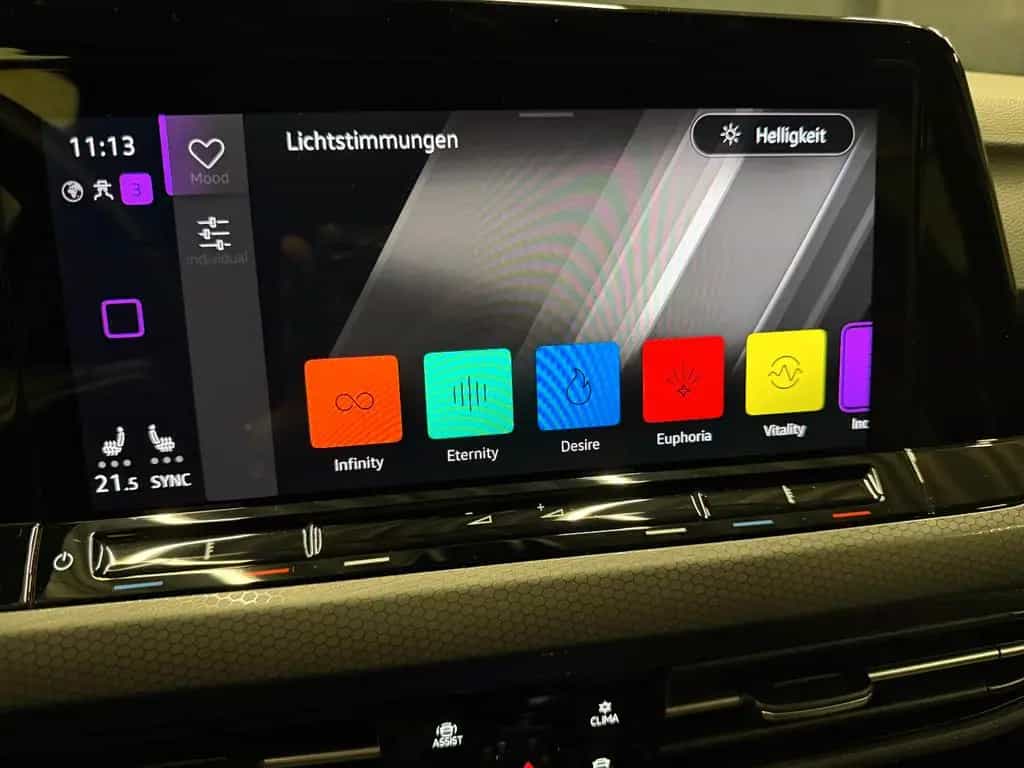 Volkswagen Golf GTD Black Style*19Zoll*PANORAMA*H&K*HeadUp* 09/2023-photo-23