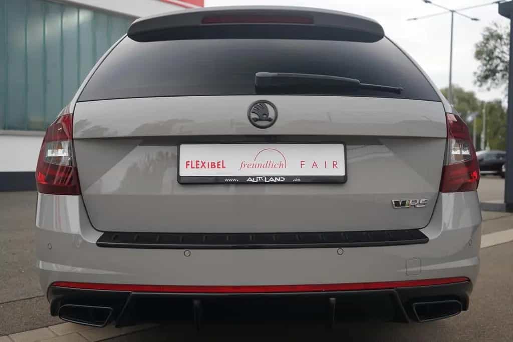 Skoda Octavia Combi 2.0 RS LED Sitzheizung PDC DAB USB 10/2018-photo-6