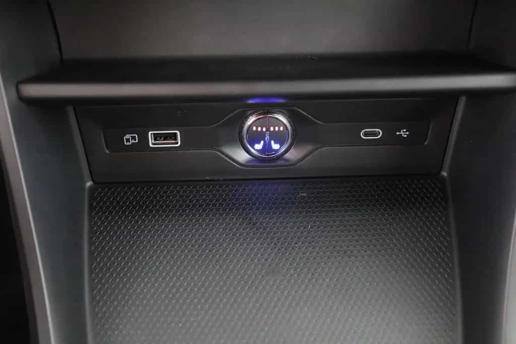 MG MG3 1.5 Navi Kamera 04/2026-photo-12