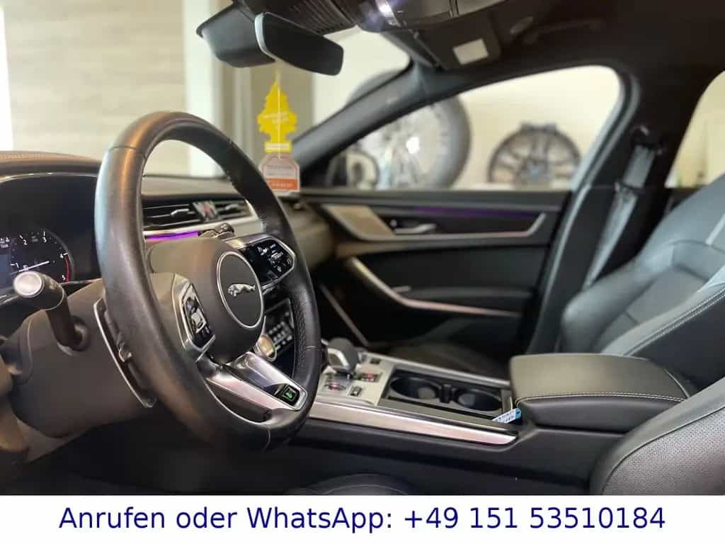 Jaguar XF Sportbrake R-Dynamic Black AWD 05/2023-photo-19