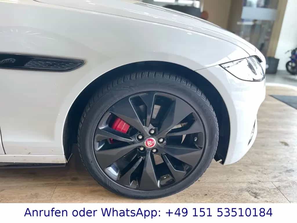 Jaguar XF Sportbrake R-Dynamic Black AWD 05/2023-photo-26