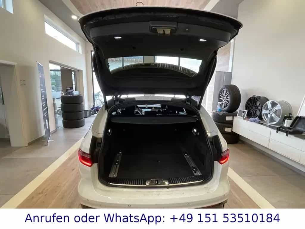 Jaguar XF Sportbrake R-Dynamic Black AWD 05/2023-photo-8