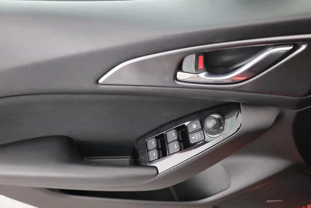 Mazda 3 2.0 SKYACTIV-G Sports-Line LED Navi Kamera PDC 02/2019-photo-21