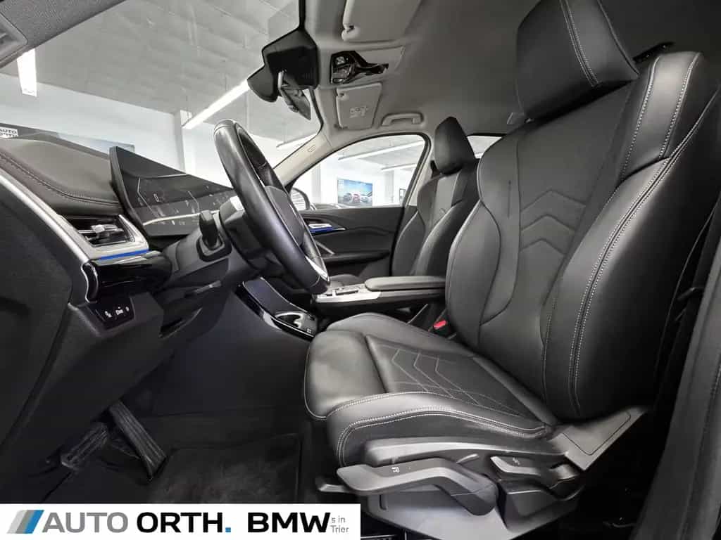 BMW X1 sDrive18d xLine LC-PROF HUD ACC SIHZ 360° AHK 02/2024-photo-11