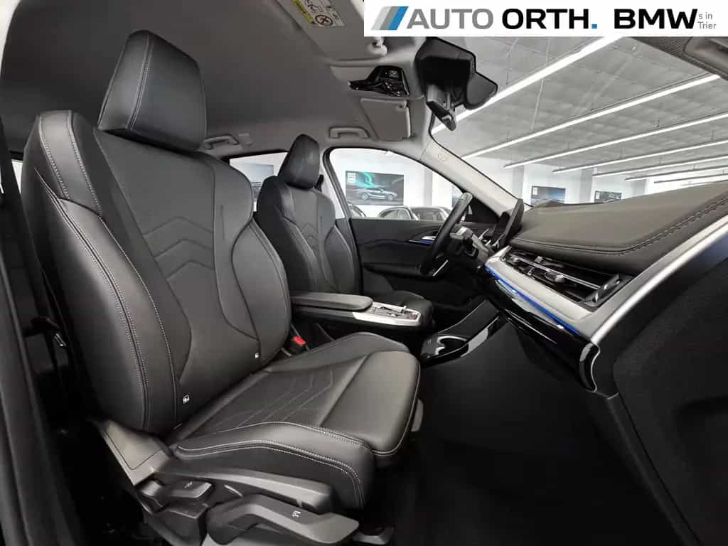 BMW X1 sDrive18d xLine LC-PROF HUD ACC SIHZ 360° AHK 02/2024-photo-13