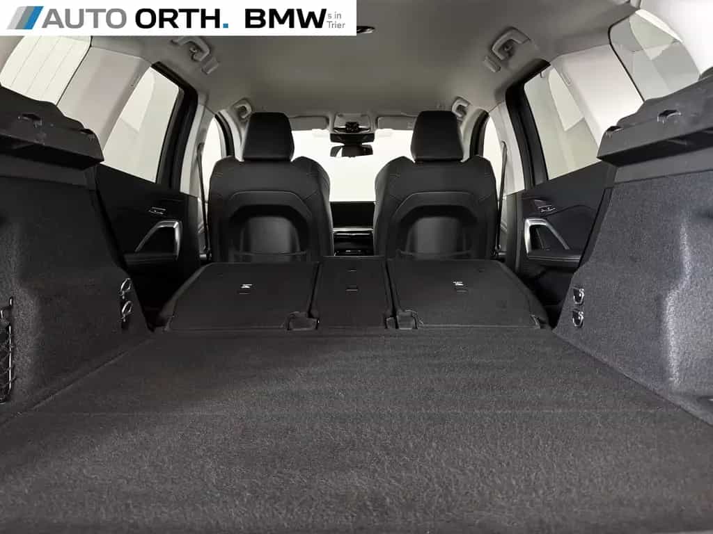BMW X1 sDrive18d xLine LC-PROF HUD ACC SIHZ 360° AHK 02/2024-photo-21