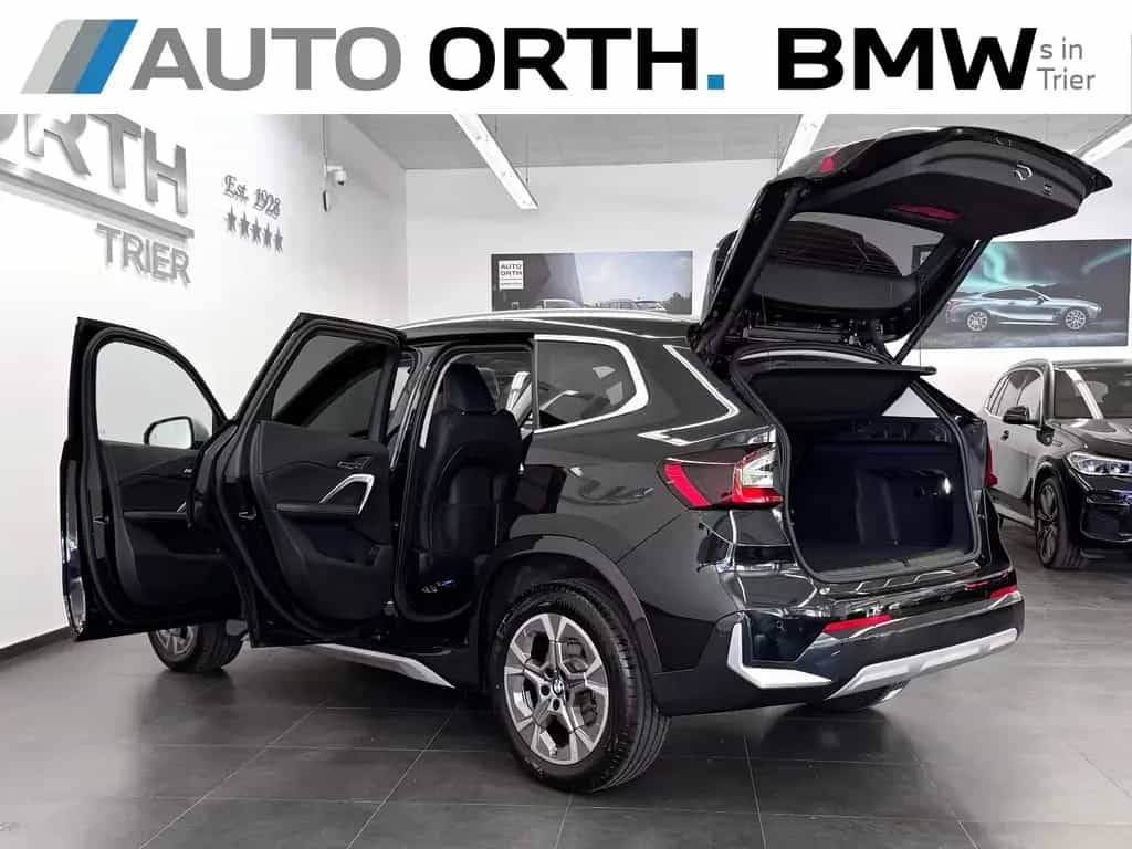 BMW X1 sDrive18d xLine LC-PROF HUD ACC SIHZ 360° AHK 02/2024-photo-9