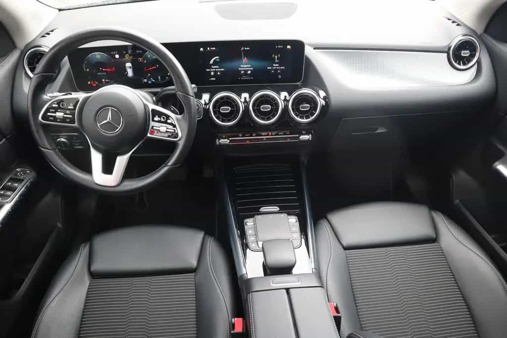 Mercedes-Benz GLA 200 Progressive LED Navi Panorama Kamera 07/2020-photo-10