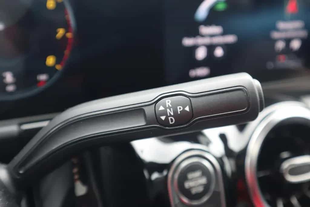 Mercedes-Benz GLA 200 Progressive LED Navi Panorama Kamera 07/2020-photo-16