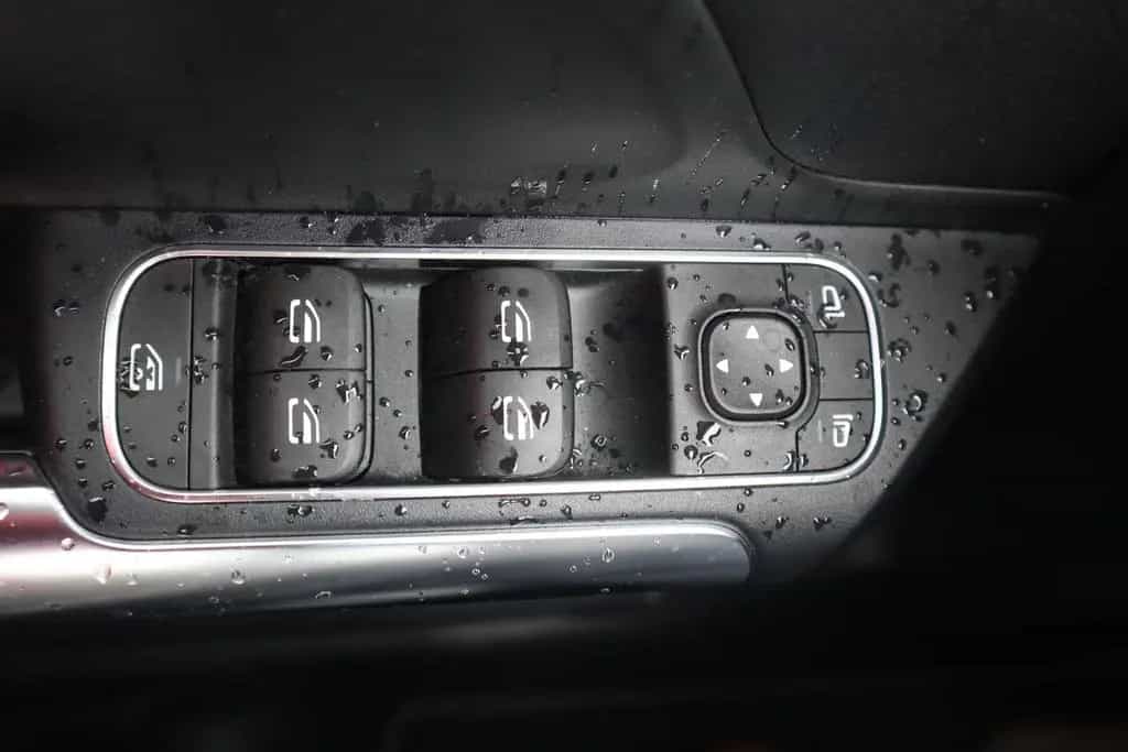 Mercedes-Benz GLA 200 Progressive LED Navi Panorama Kamera 07/2020-photo-19