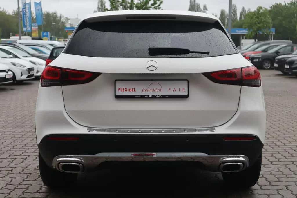 Mercedes-Benz GLA 200 Progressive LED Navi Panorama Kamera 07/2020-photo-3