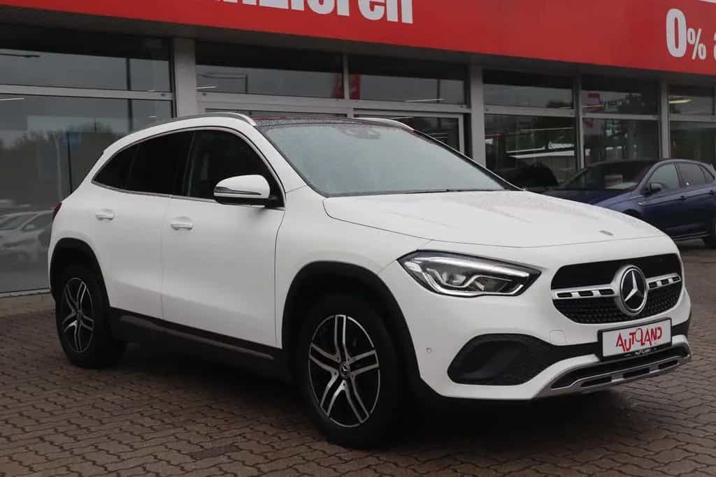 Mercedes-Benz GLA 200 Progressive LED Navi Panorama Kamera 07/2020-photo-5
