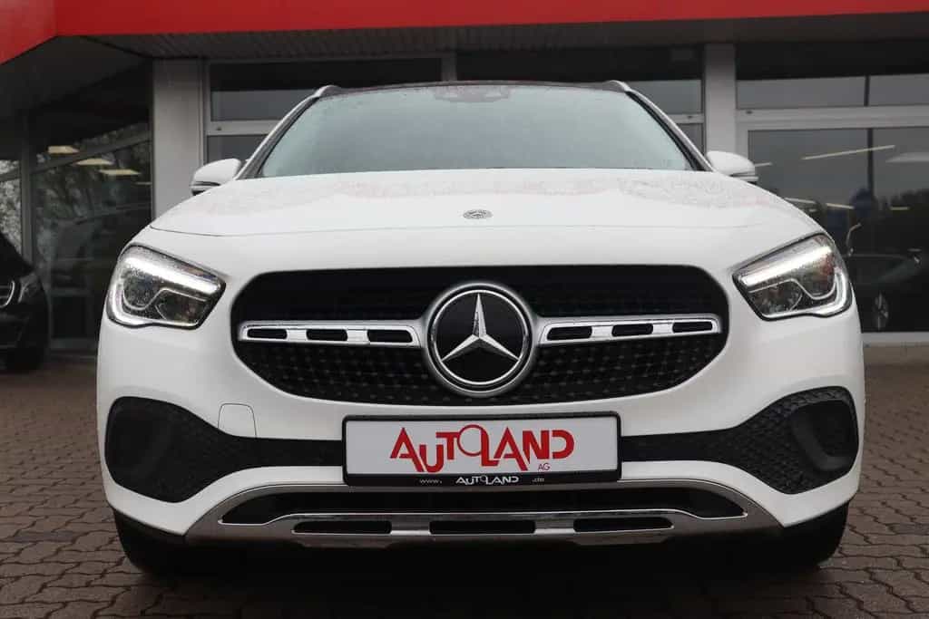 Mercedes-Benz GLA 200 Progressive LED Navi Panorama Kamera 07/2020-photo-6