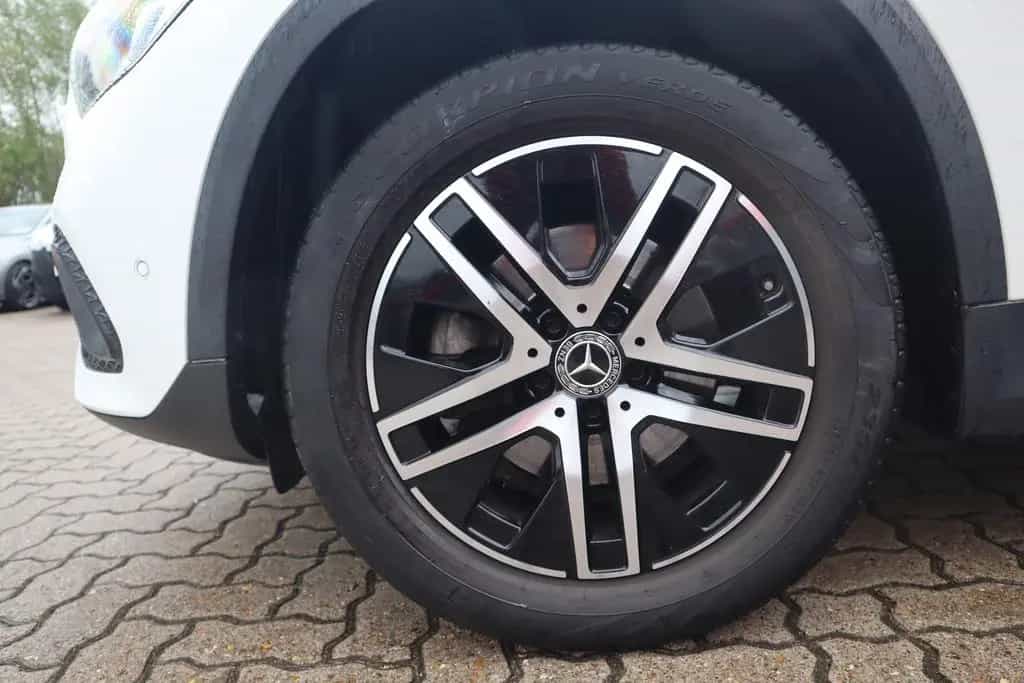 Mercedes-Benz GLA 200 Progressive LED Navi Panorama Kamera 07/2020-photo-7