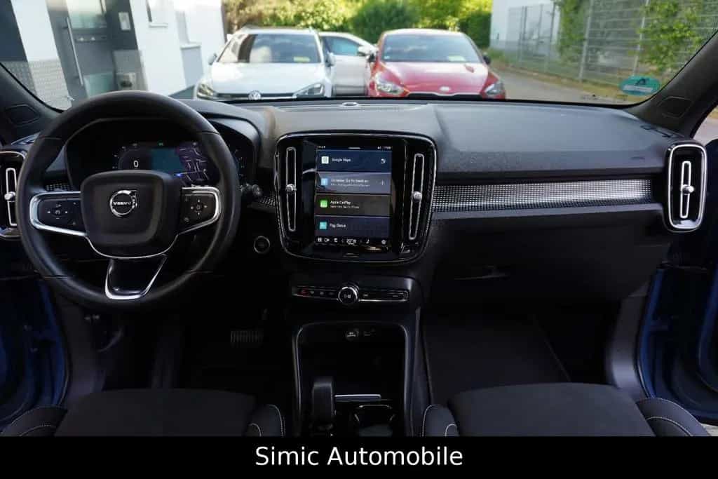 Volvo XC40 B5 Ultimate Dark AWD NAVI+KAMERA+LEDER+AHK 12/2022-photo-13