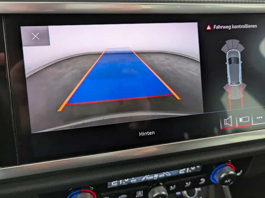 Audi Q3 40 2,0 TFSI quattro S line LED+NAVI+ACC+RFK+ 03/2019-photo-19