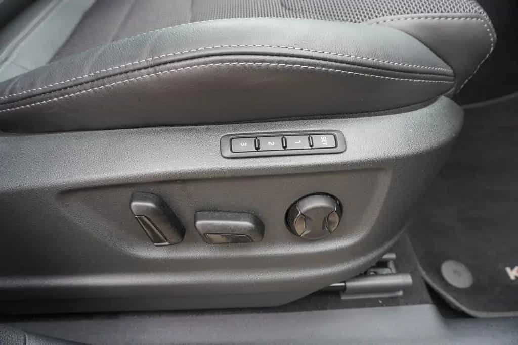 Skoda Kodiaq 2.0 Clever 4x4 DSG LED Navi ACC PDC DAB 09/2022-photo-36