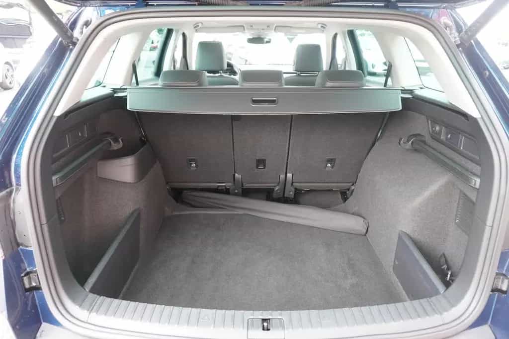 Skoda Kodiaq 2.0 Clever 4x4 DSG LED Navi ACC PDC DAB 09/2022-photo-38