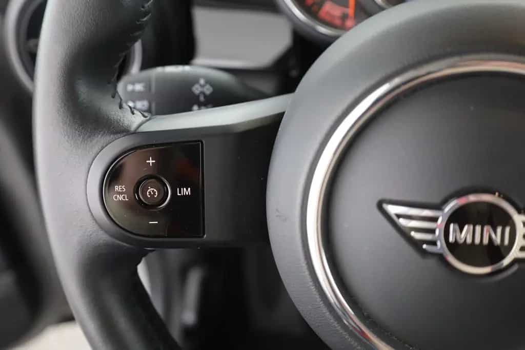 MINI Cooper 1.5 Essential Trim LED Android Apple DAB 01/2023-photo-16