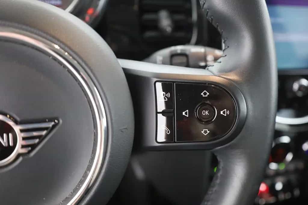 MINI Cooper 1.5 Essential Trim LED Android Apple DAB 01/2023-photo-17