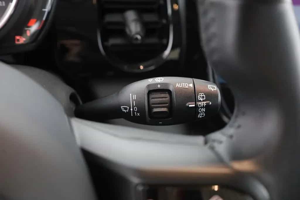 MINI Cooper 1.5 Essential Trim LED Android Apple DAB 01/2023-photo-20
