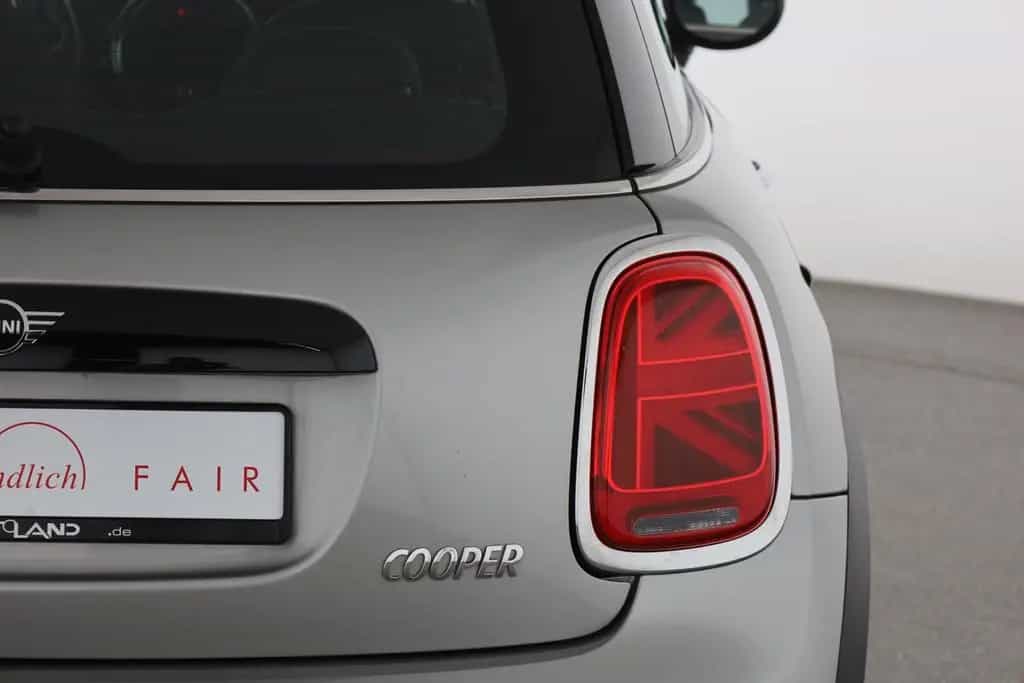 MINI Cooper 1.5 Essential Trim LED Android Apple DAB 01/2023-photo-29