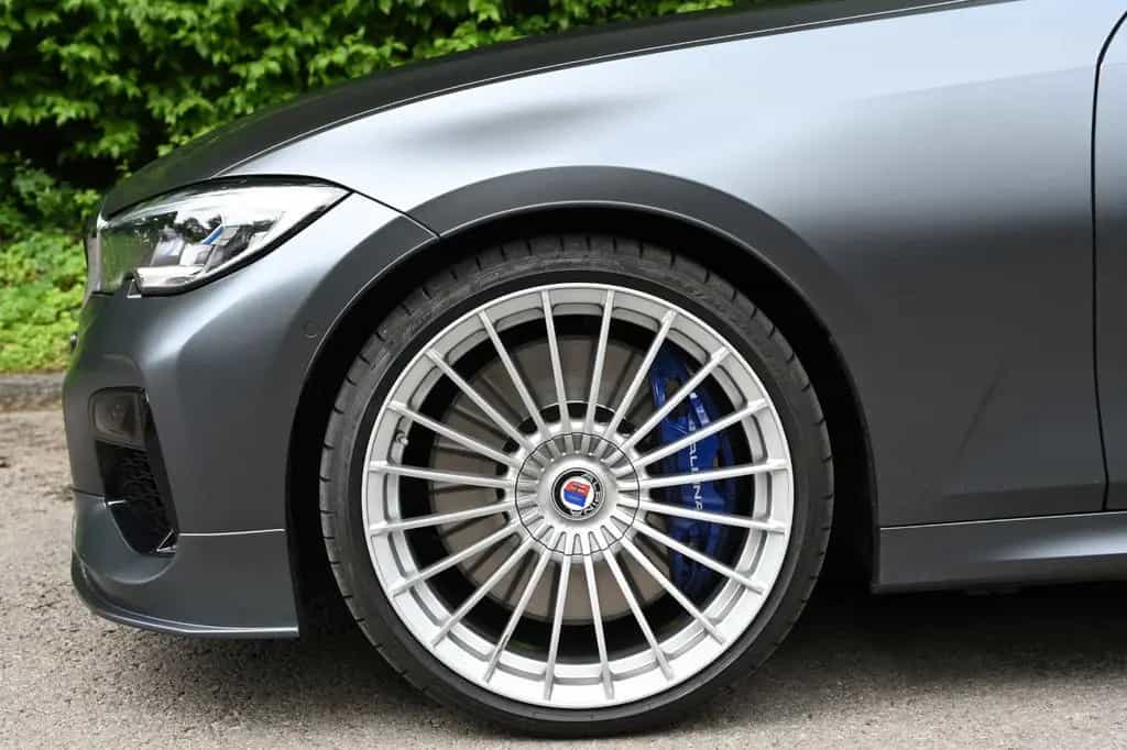ALPINA B3 3.0 Allrad Touring - Dark Frozen; Pan AHK HK 02/2022-photo-3