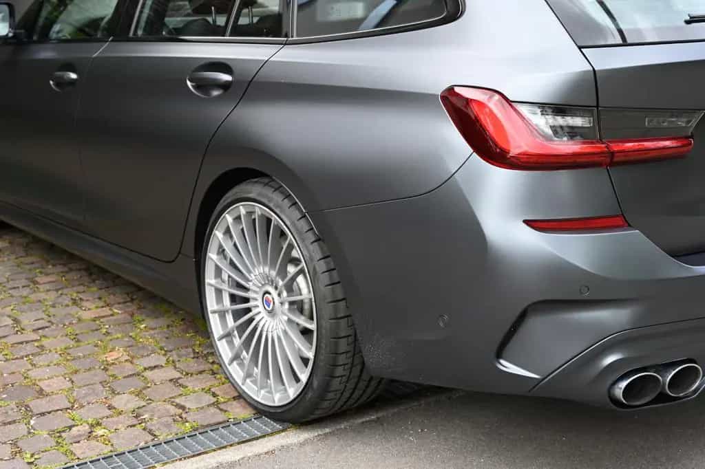 ALPINA B3 3.0 Allrad Touring - Dark Frozen; Pan AHK HK 02/2022-photo-4