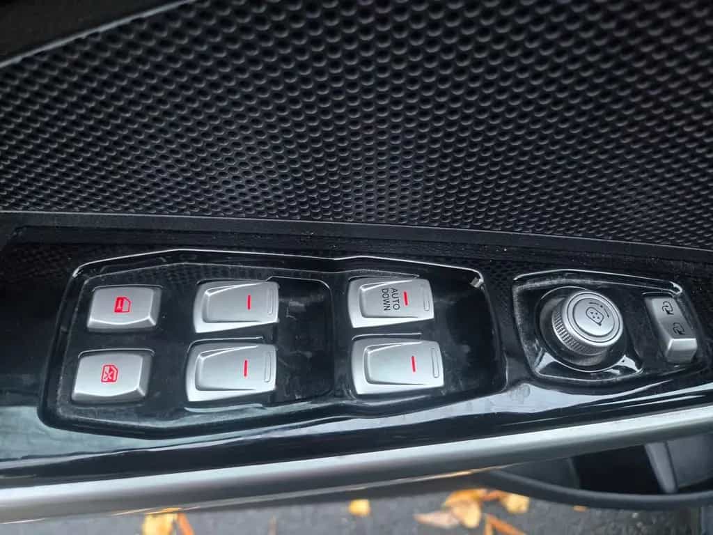 Ssangyong Tivoli 1.6 e-XDi 160 QUARTZ Navi Kamera Navi 09/2016-photo-12