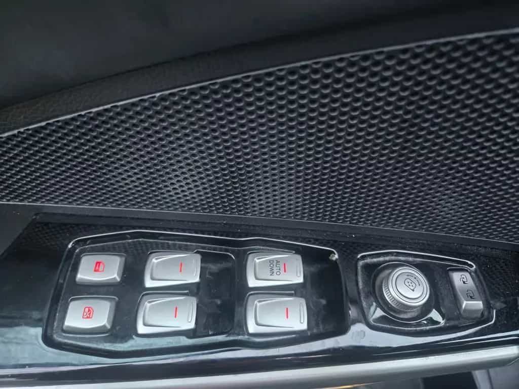 Ssangyong Tivoli 1.6 e-XDi 160 QUARTZ Navi Kamera Navi 09/2016-photo-13