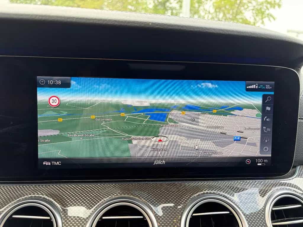 Mercedes-Benz E 350 d 4Matic T-Modell AMG Line 11/2017-photo-15