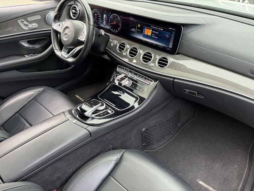 Mercedes-Benz E 350 d 4Matic T-Modell AMG Line 11/2017-photo-23